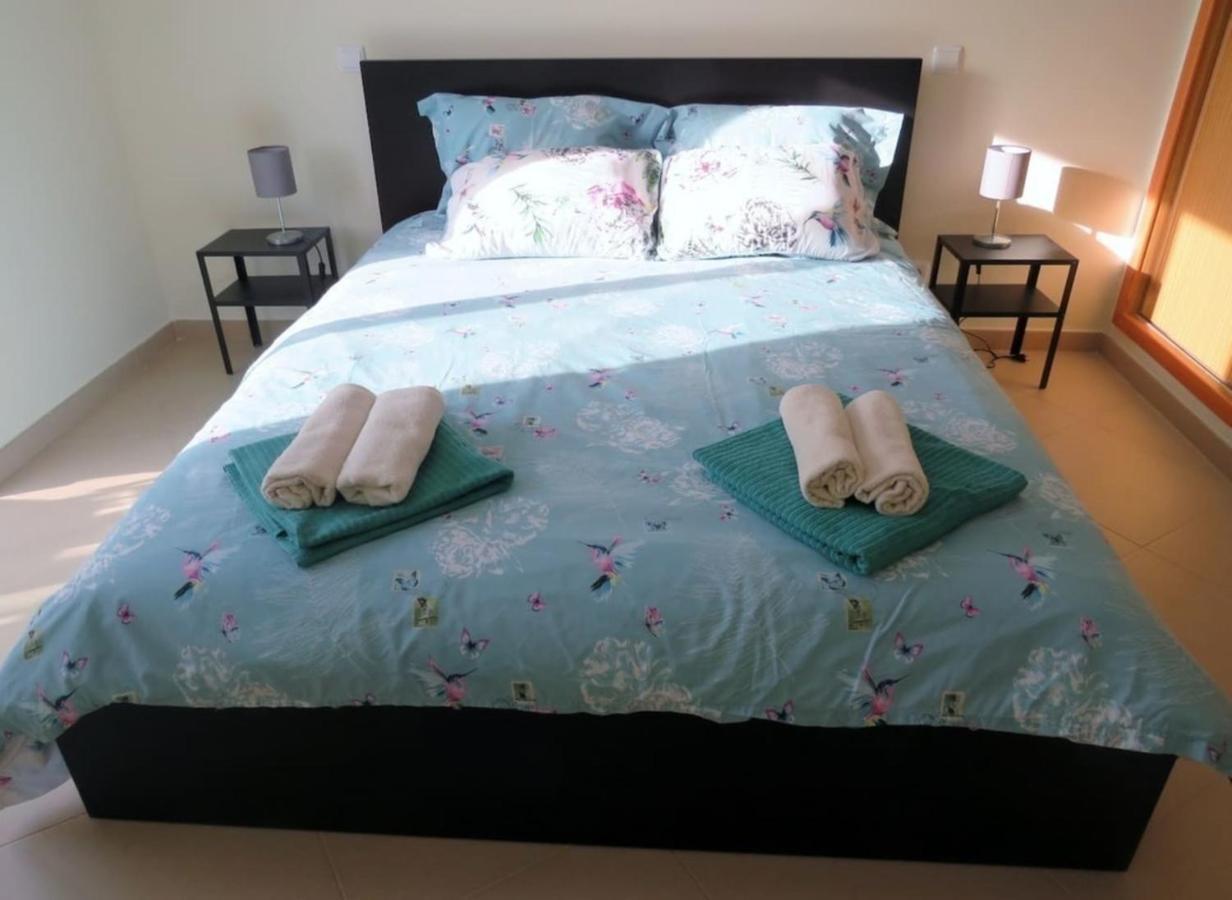 2 Bed Apartment With Com Pool 타비라 외부 사진