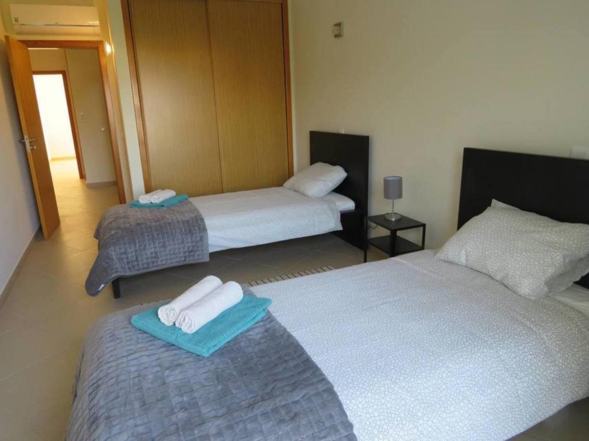 2 Bed Apartment With Com Pool 타비라 외부 사진
